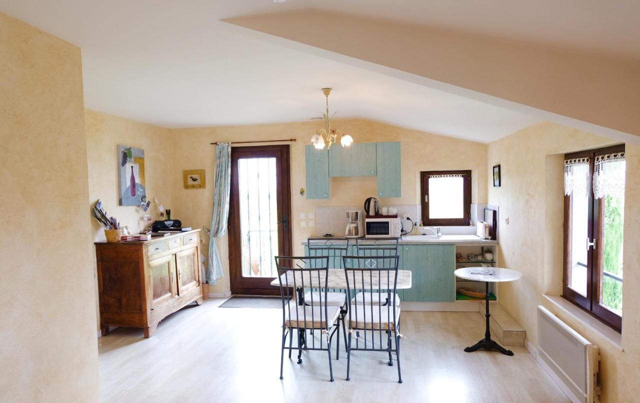 Domaine Des Marrans Bed and Breakfast Fleurie Exterior foto